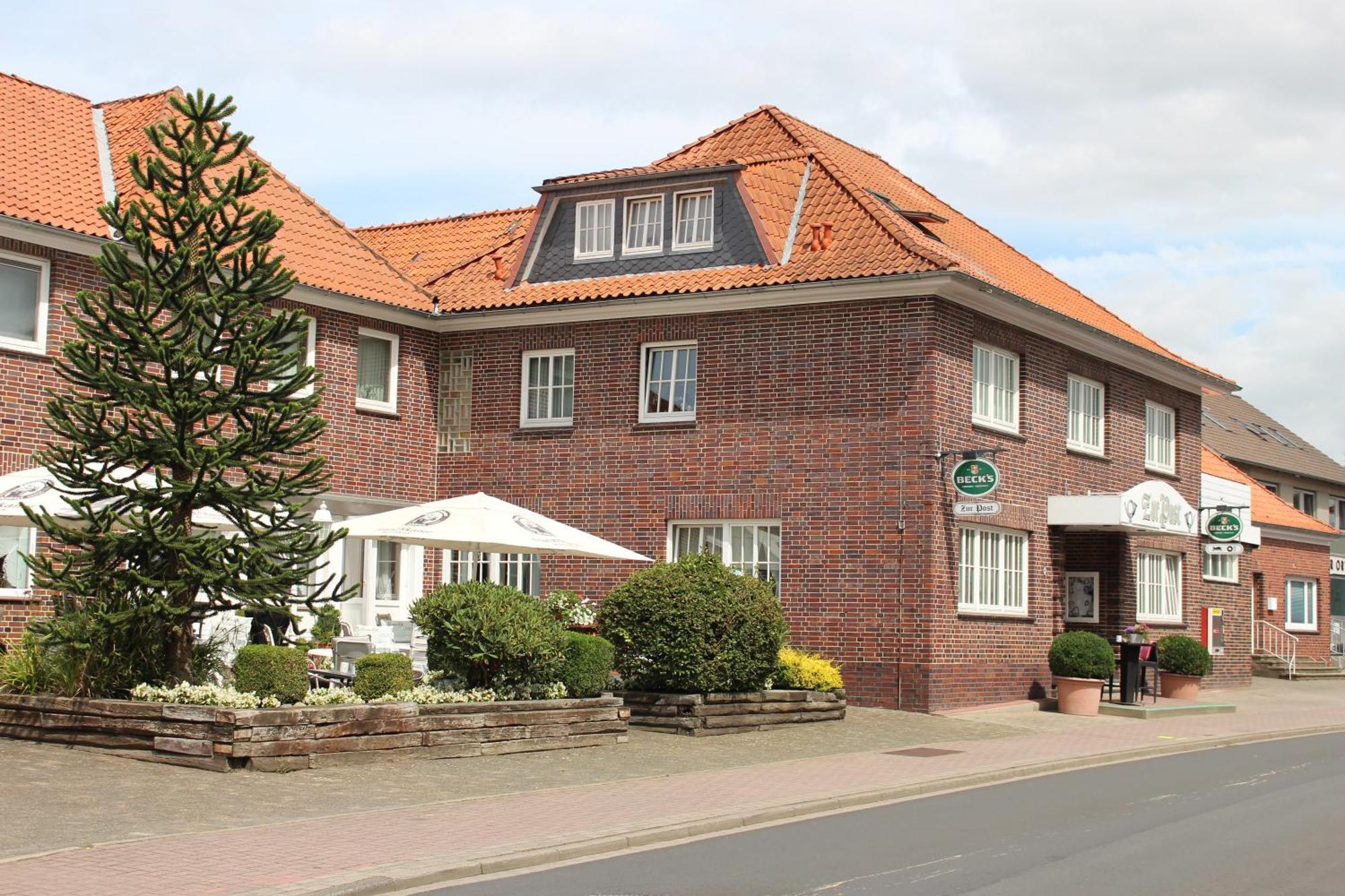 Hotel Zur Post Neubruchhausen エクステリア 写真