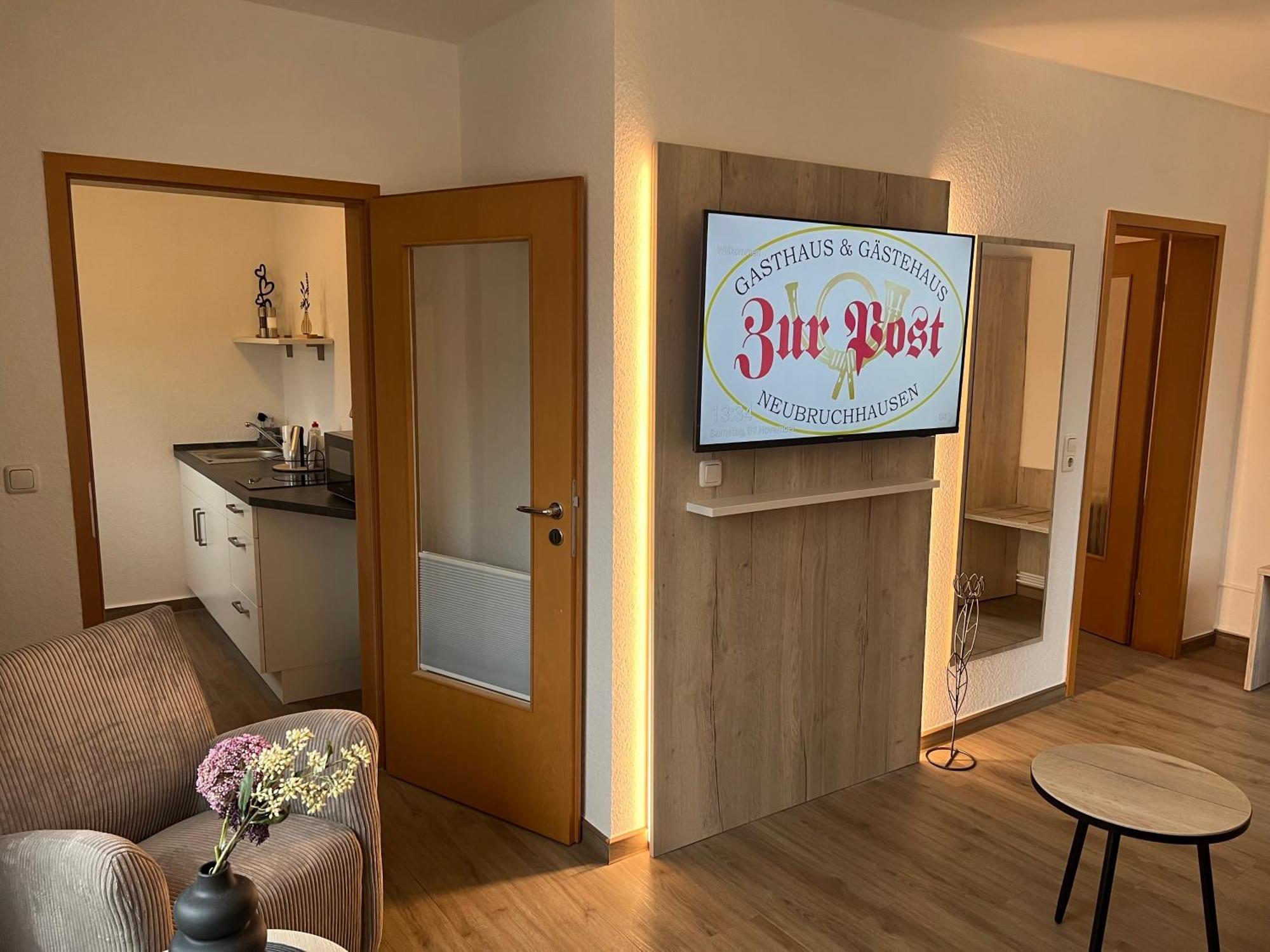 Hotel Zur Post Neubruchhausen エクステリア 写真