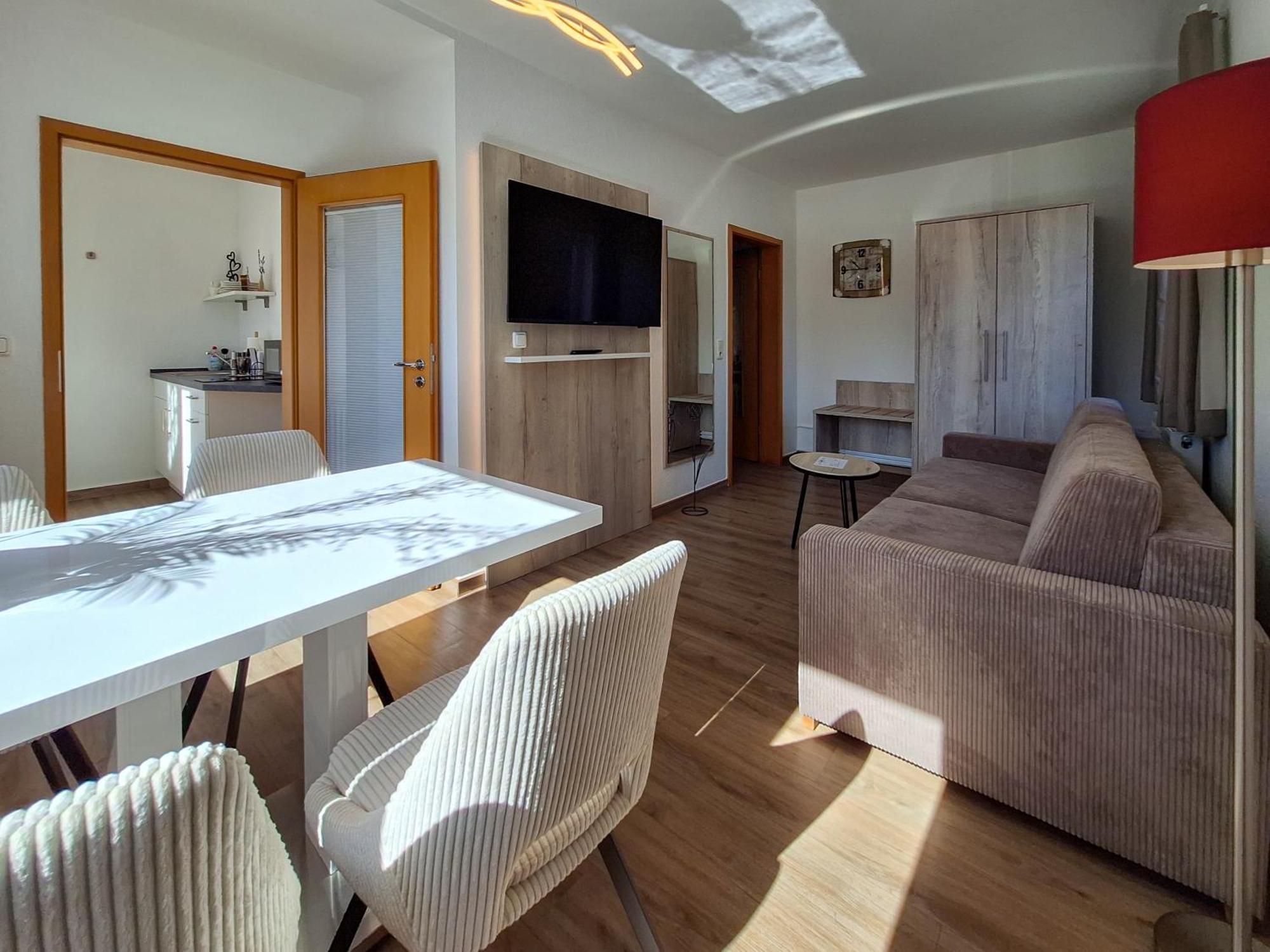 Hotel Zur Post Neubruchhausen エクステリア 写真