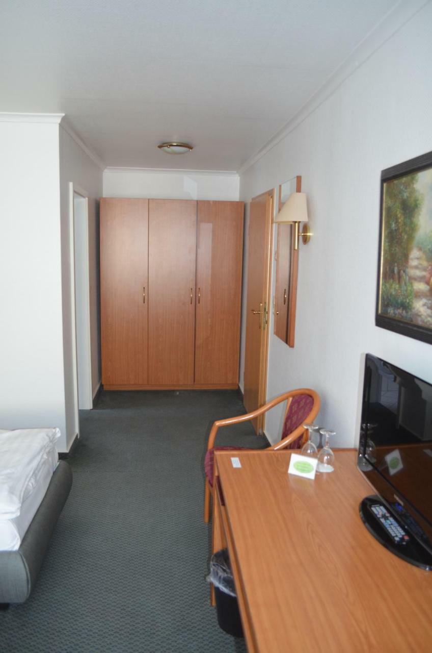 Hotel Zur Post Neubruchhausen エクステリア 写真